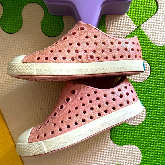 Glitter Rose Pink Jefferson Bling Native Shoes Toddler C 6 - Picture 2 of 7